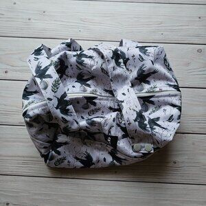 LIKE NEW Lighthouse Kids Large Wet Bag Packing Pod - POE - Limited Edition